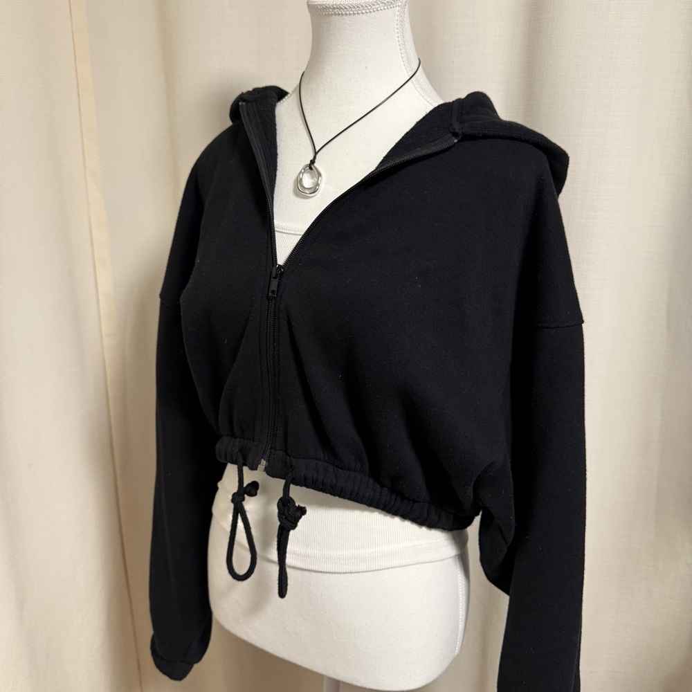 H&M Thick Batwing Cropped Hoodie